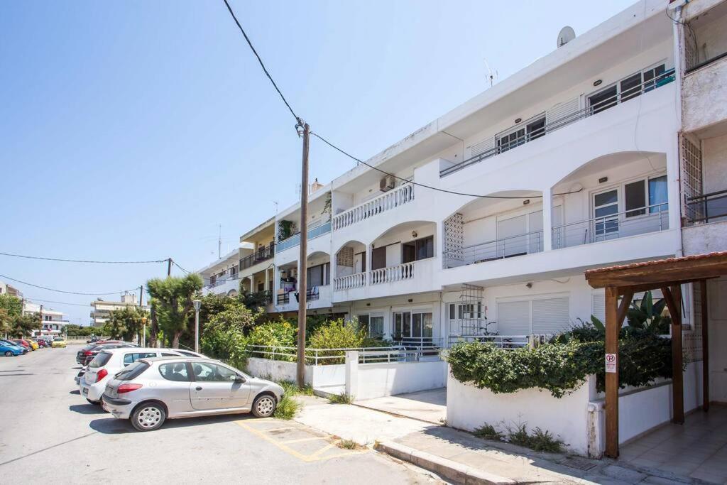 Pelagias Apartments Rhodes City ภายนอก รูปภาพ